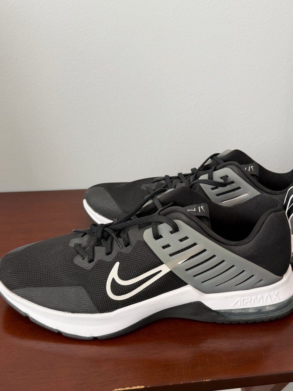 Nike Air Max Black & Gray Men's Sneakers- brand  new